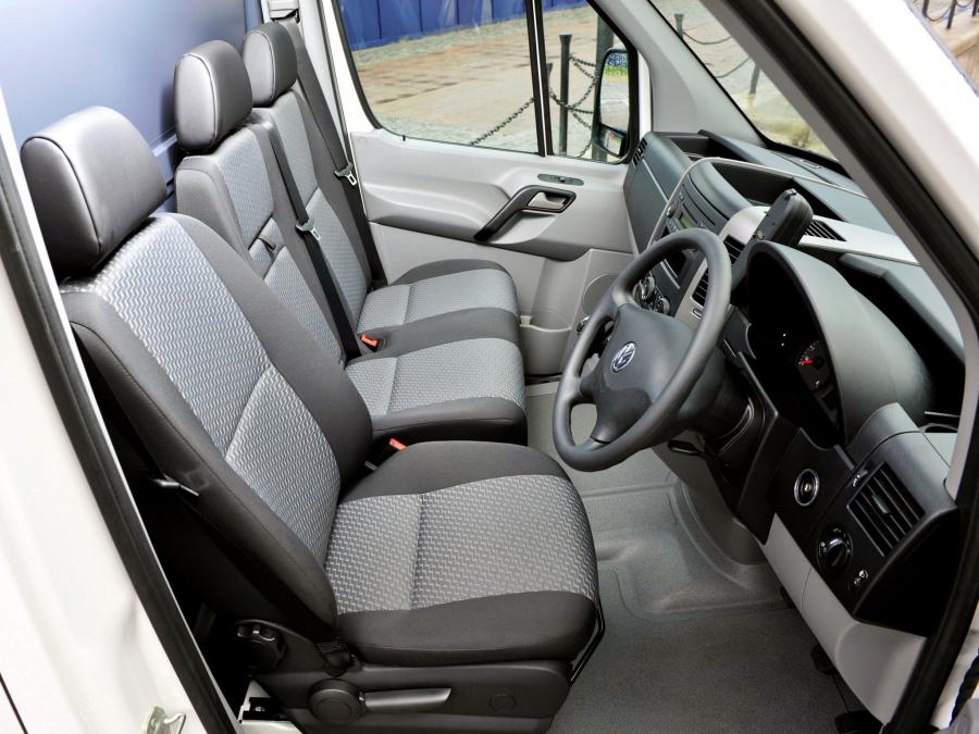  Volkswagen Crafter High Roof Van 2011 года  (UK) (фото 14 из 21)